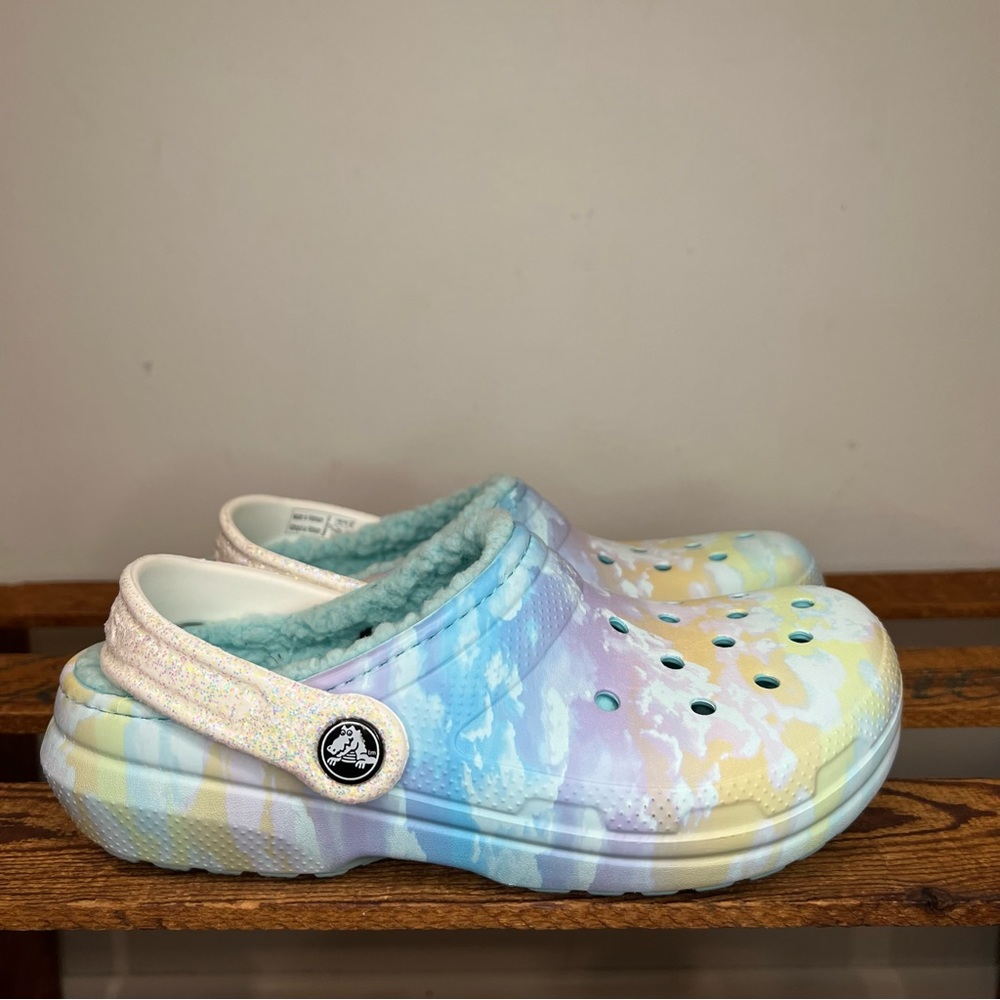 Crocs Classic Lined Out of This World Clogs Rainbow Clouds Glitter Strap Kids 3